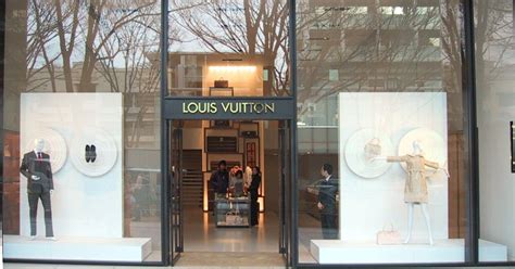 did louis vuitton sponsor human zoo|Louis Vuitton sponsored zoos.